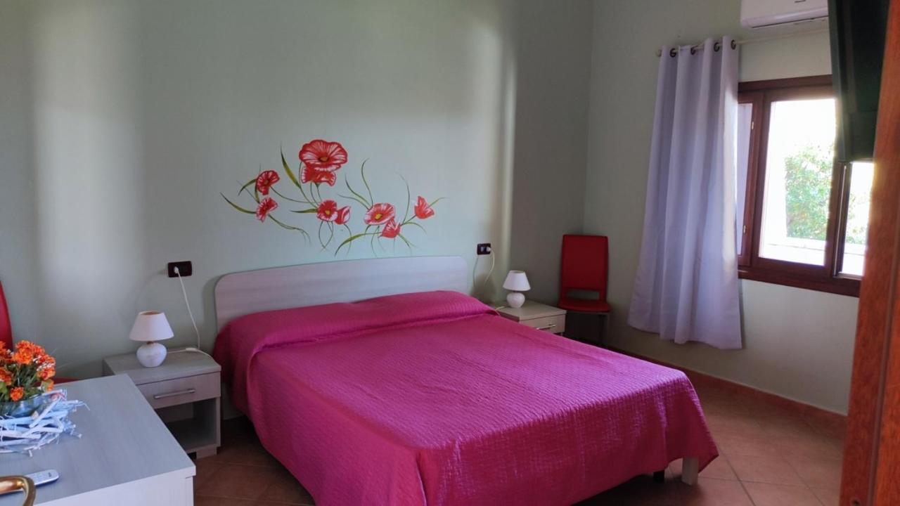 Casa L'Ulivariu Affittacamere San Teodoro  Dış mekan fotoğraf